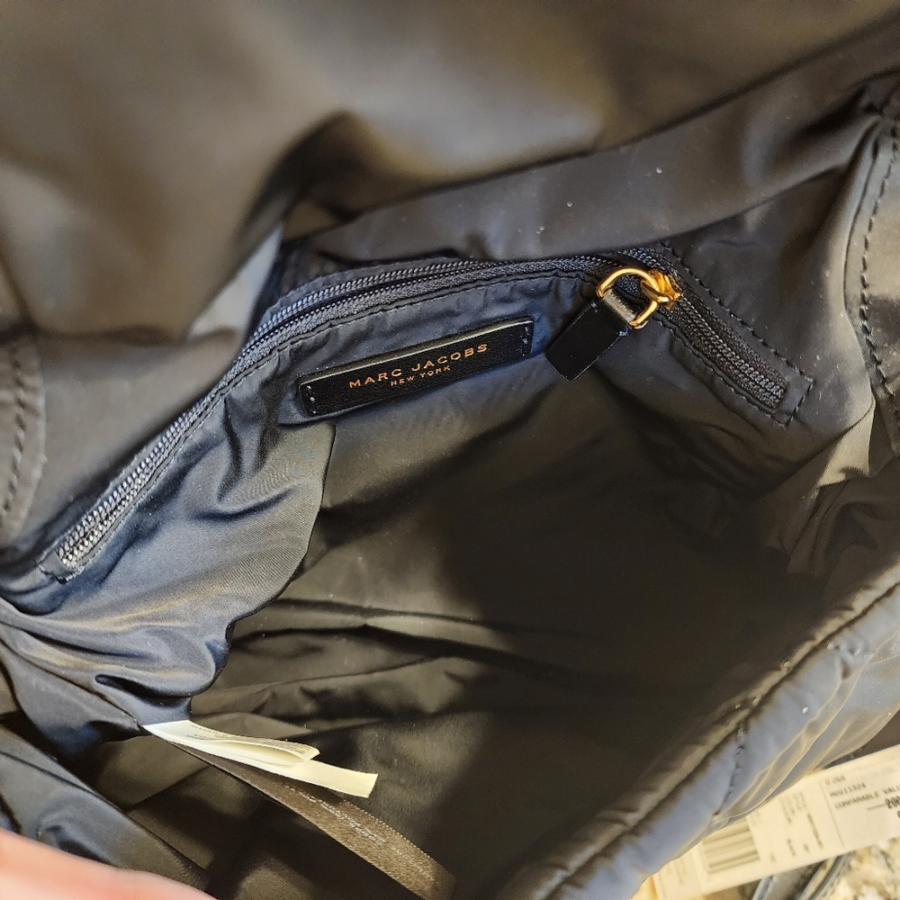 Marc Jacobs New York Black quilt crossbody - Picture 4 of 8